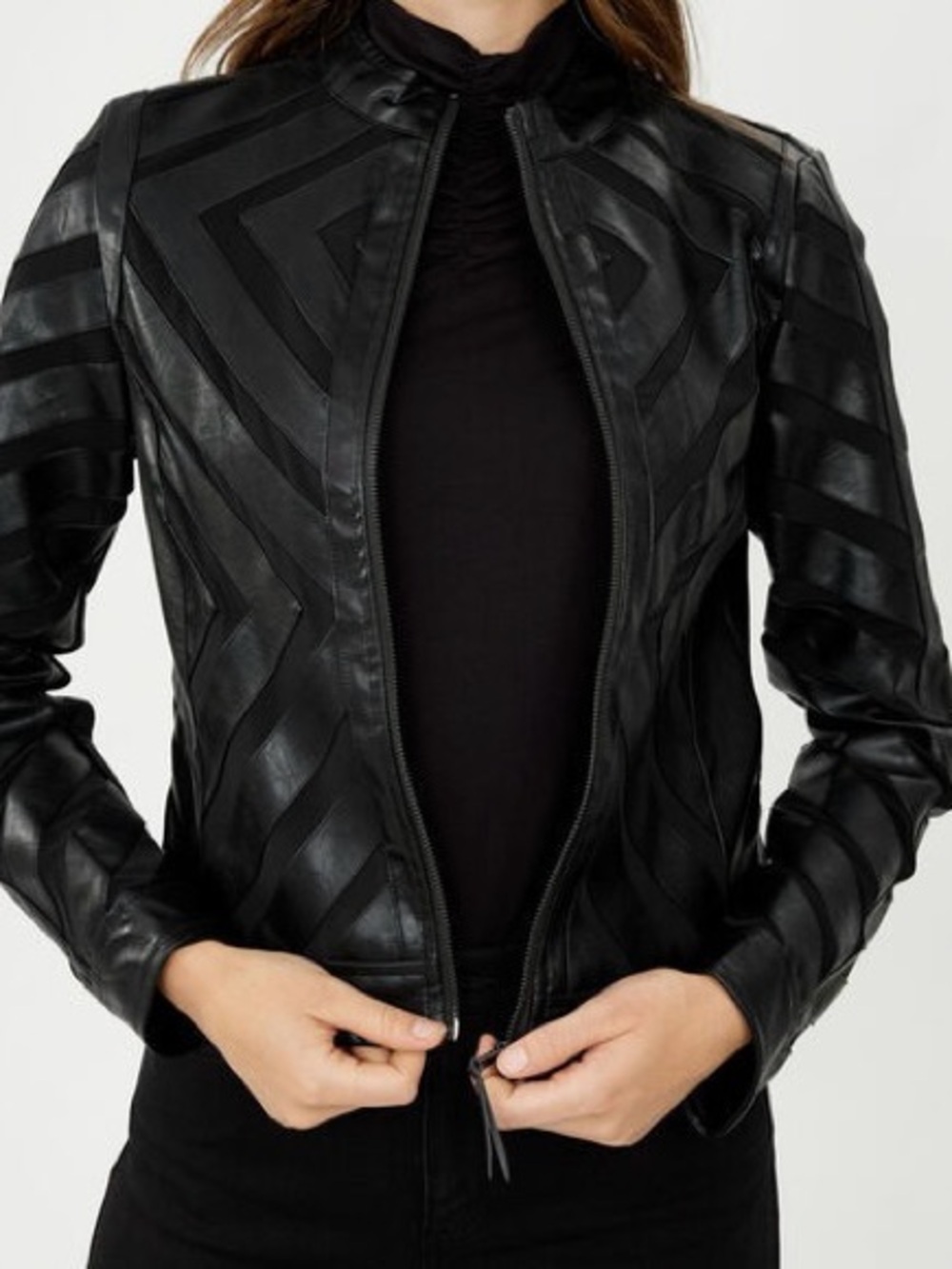 Frank Lyman NWOT. Sz. L. Women’s Faux Leather Moto Jacket